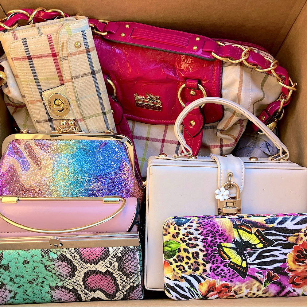 Bundle Box of assorted purses, totes and wallets. PLEASE READ DESCRIPTION!!!